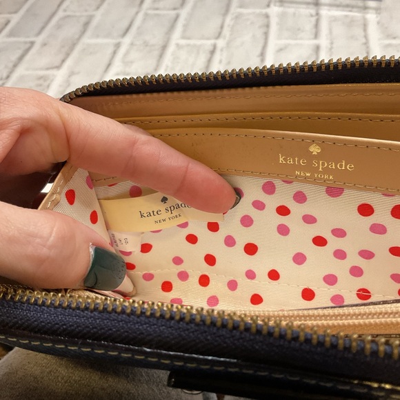 Kate Spade Neda Wellesley Pebbled Leather Zip Around Wallet - Holiday Blue -EUC - Picture 11 of 15